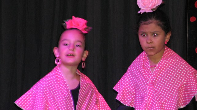 Ook voorstellingen gegeven door flamencoscholen waarbij zowel de jongste leerlingen als de oudere aan bod kwamen ware, zeer de moeite en wisten ons te emotioneren.