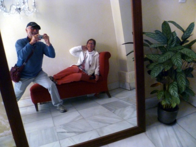 Gekke dame betrapt door paparazi.